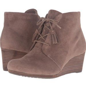 Dr. Scholl's Women's Dakota Boots Size 9 Brown with defects